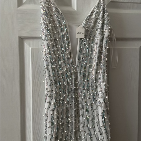 Beaded white mini dress! - Picture 3 of 3